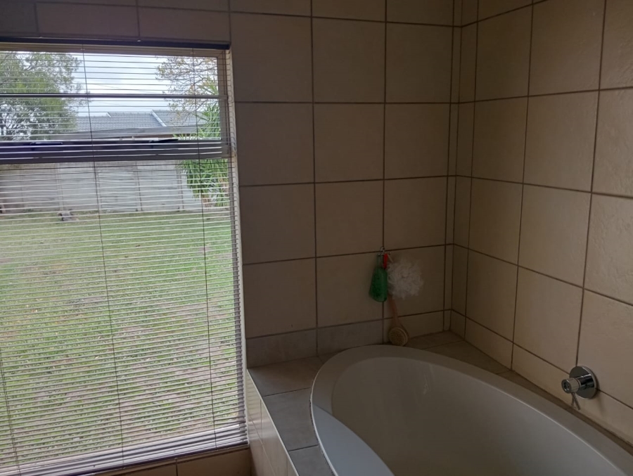 3 Bedroom Property for Sale in Beacon Bay North Eastern Cape